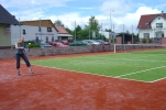 Tenis, volejbal, fotbálek ve sportovním areálu penzionu Na kovárně v Tisé.